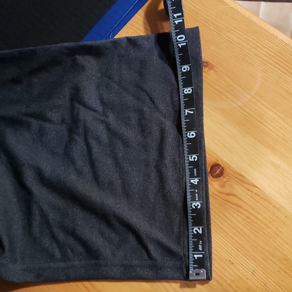 Women's Gray Wide Leg Capri Yoga Pants. - Picture 6 of 7